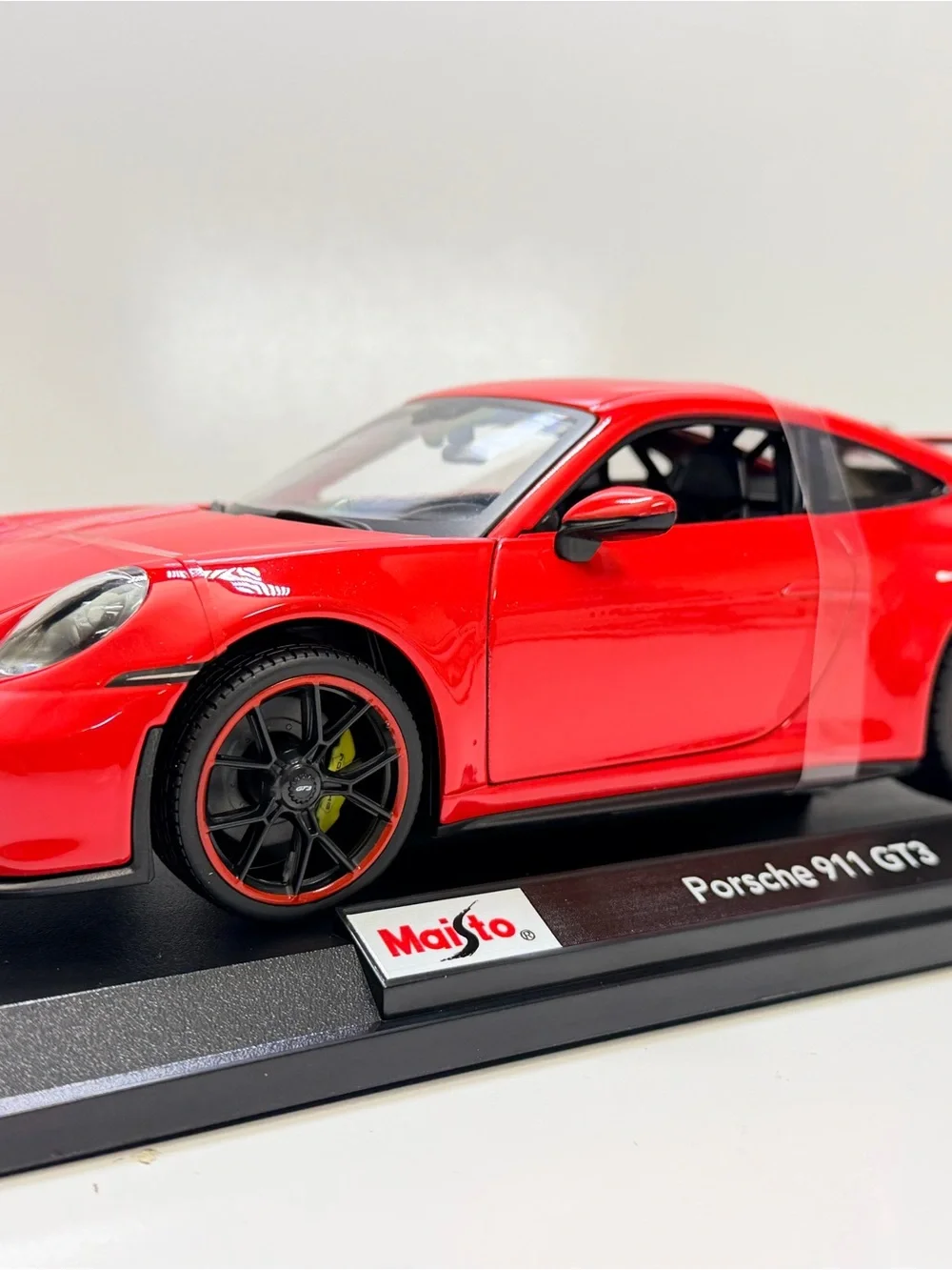 Maisto Red Porsche 911 GT3 Die-Cast Car - Special Edition